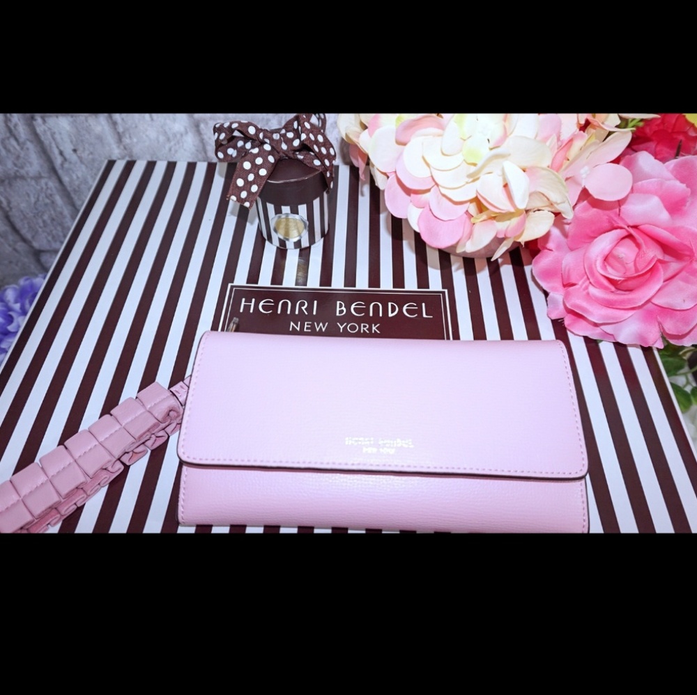 CONVENIENT HENRI BENDEL UPTOWN ORGANIZER WRISTLET